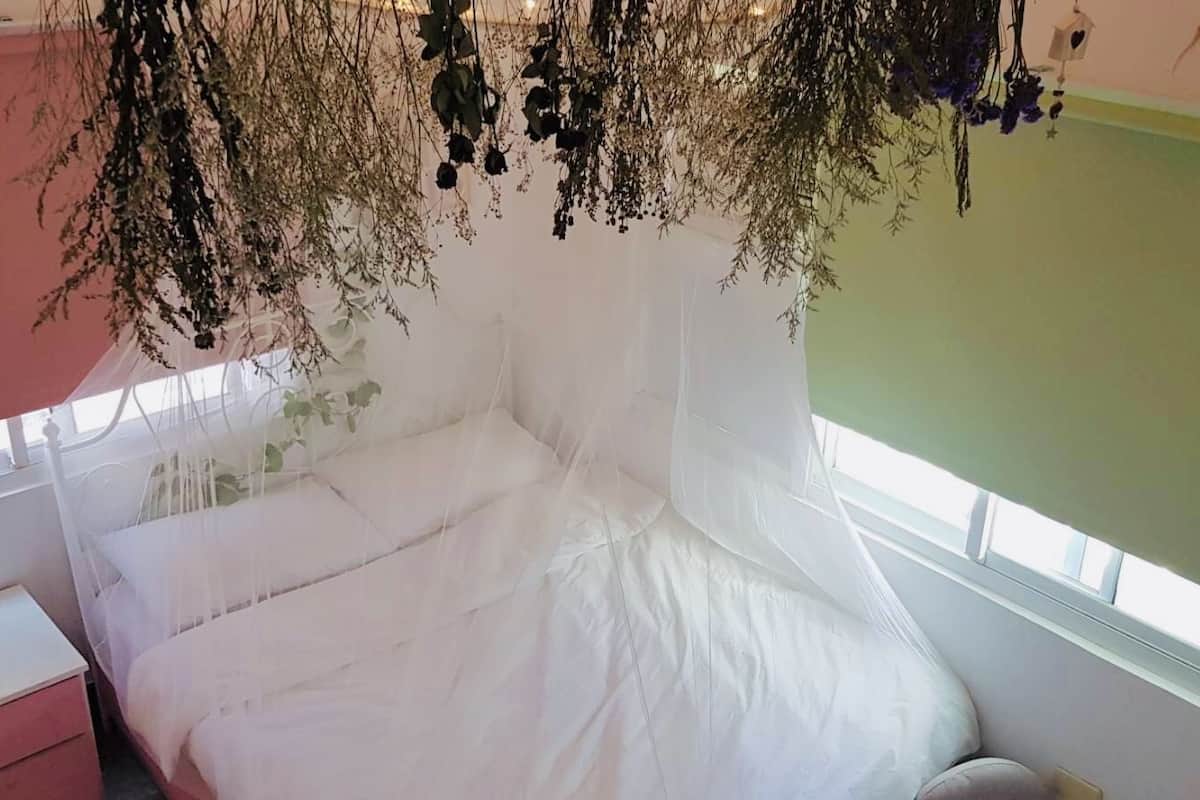 Romantic Room, 1 Katil Kelamin (Double), Non Smoking | Dihias secara berasingan, dilengkapkan perabot secara berasingan