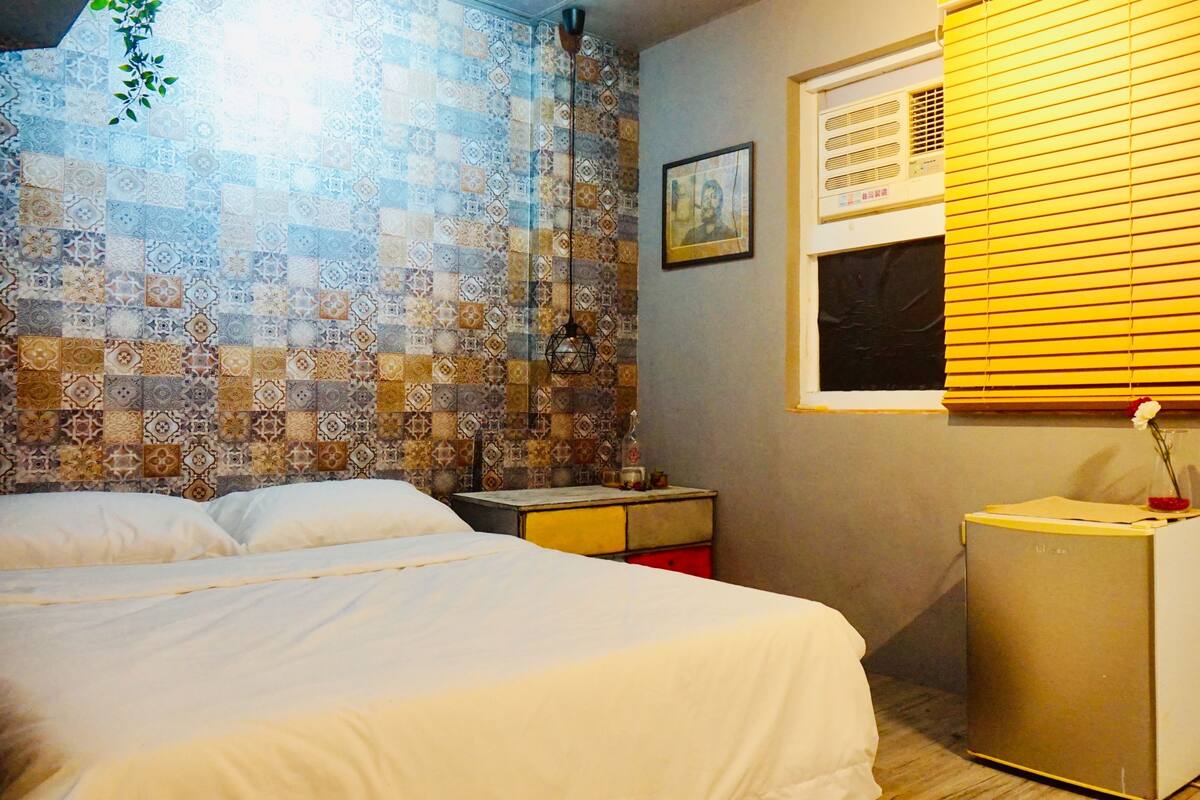 Cortinas blackout, sistema de insonorización y wifi gratis 