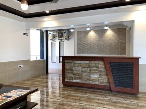 Interior detail - Hotel Royal Orbit (Jaoli)