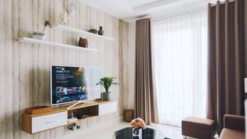 TV, Netflix, streaming services