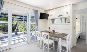 2 bedrooms, free cots/infant beds, free WiFi, bed sheets - Aminess Planet Camping Port9 Holiday Homes (Korcula)