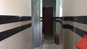 Hallway - Ly Ly Hotel (Quy Nhon Nam)