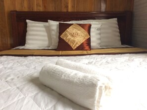 Minibar, desk, free rollaway beds, free WiFi - Ly Ly Hotel (Quy Nhon)