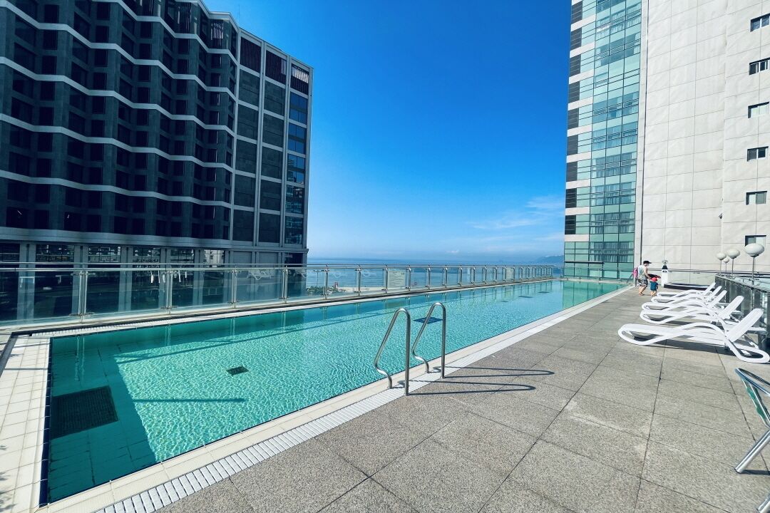 Minibar, cortinas blackout, insonorización y wifi gratis 