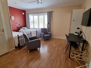 Basic Twin Room