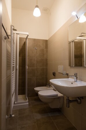 Towels - La corte dei tre (Torre del Lago Puccini)