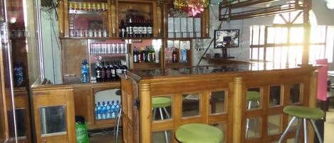 Bar (en el alojamiento)