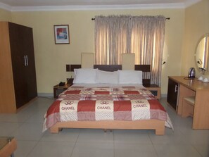 Rom – executive | Skrivebord, wi-fi (inkludert) og sengetøy