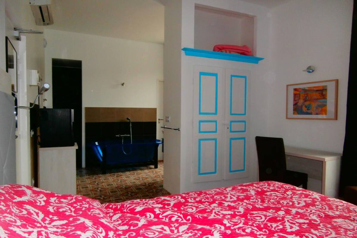 individually decorated, individually furnished, desk, blackout curtains