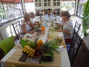 Breakfast, lunch, dinner served; local and international cuisine