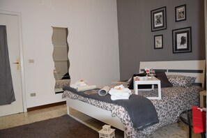 Single Room, 1 Single Bed, Non Smoking - B&B Resto al Sud (Salerno)