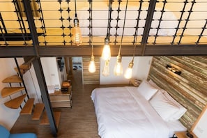 Standard Quadruple Room | Desk, blackout drapes, iron/ironing board, free WiFi - Atreeium (Tainan)