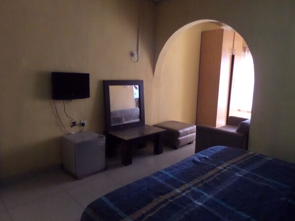Suite, 1 Queen Bed, Non Smoking