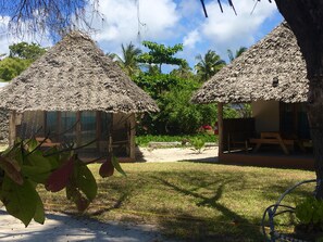 Phòng đôi Tiêu chuẩn | Bộ đồ giường cao cấp, két bảo mật tại phòng, màn/rèm cản sáng 