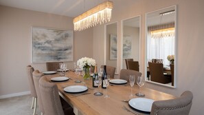 Dining - Hawthorn Cottage - sleeps 8 guests  in 4 bedrooms (Northleach)