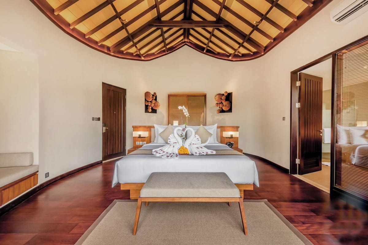 Minibar, in-room safe, blackout curtains, soundproofing