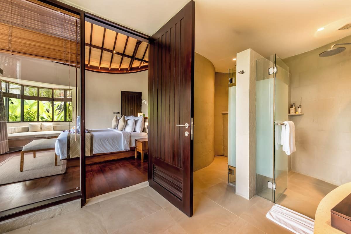 Minibar, in-room safe, blackout curtains, soundproofing