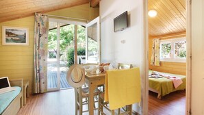 Unclassified image, 4 of 38, button - Chalet in Provence with Shady Pine Retreat (Carnoux En Provence)
