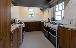 Shared kitchen - Goldsmiths House - Campus Accommodation - Caters to Women (London)