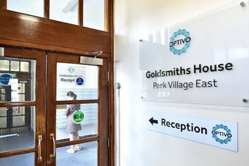 Goldsmiths House - Campus Accommodation - Caters to Women