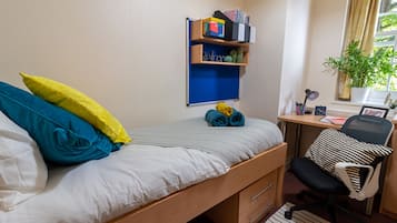 Single Room, Female Only, Shared Bathroom | Desk, free WiFi