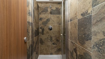 Single Room, Female Only, Shared Bathroom | Bathroom | Towels