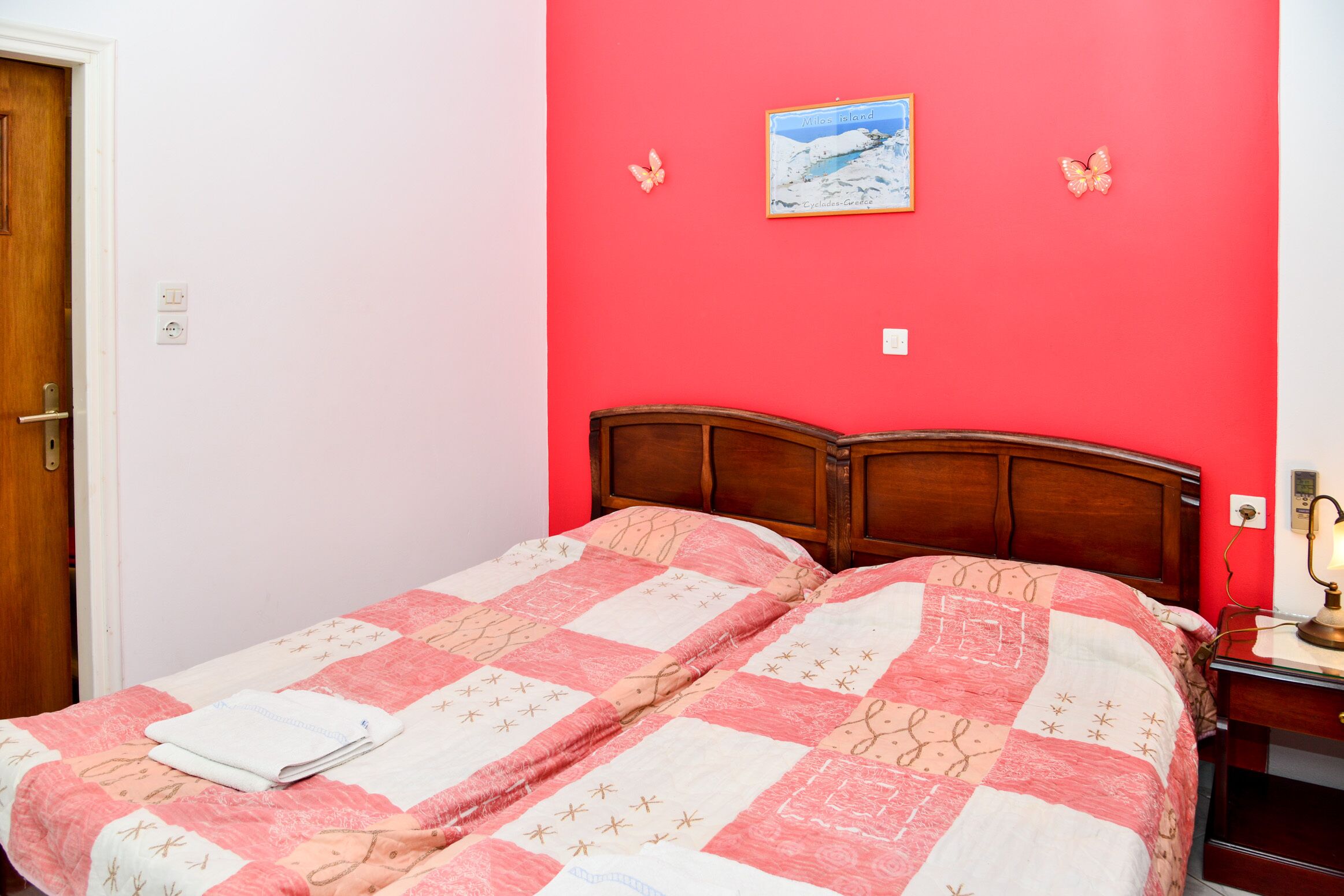 Milos Relax Economically 5 min walk to the beach