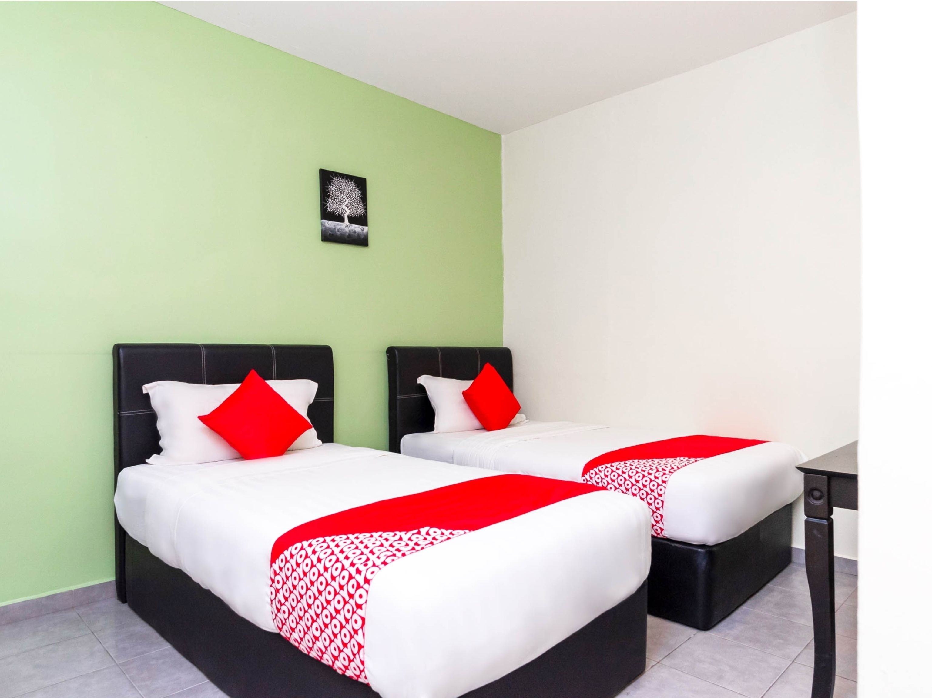 Desk, iron/ironing board, free WiFi, bed sheets