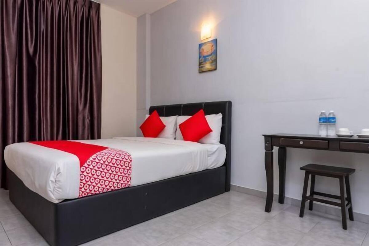 Desk, iron/ironing board, free WiFi, bed sheets