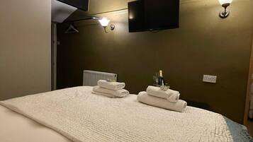 Traditional Double or Twin Room, Non Smoking, Valley View | Free WiFi, bed sheets