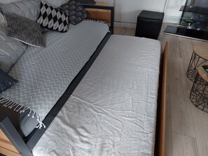 1 Schlafzimmer, Bügeleisen/Bügelbrett, Reisekinderbett, kostenloses WLAN