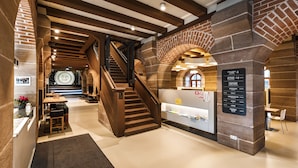 Reception hall - DJH Jugendherberge Nürnberg - Hostel (Nuremberg)