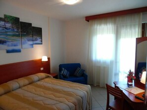 Coffres-forts dans les chambres, lits bébé (en supplément)