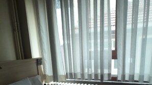 Unclassified image, 2 of 17, button - delux hotel (Istanbul)