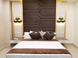 1 habitación, caja de seguridad en la habitación y muebles diferentes 
