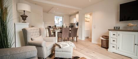 Duplex, 2 Bedrooms, Terrace | Living area