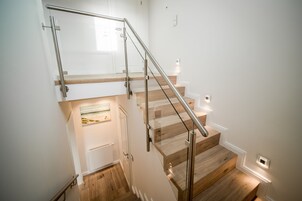 复式, 2 间卧室, 露台 | 2 多间卧室、高档床上用品、加厚床垫、隔音