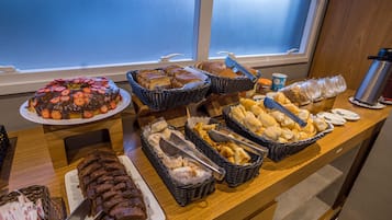 Petit déjeuner buffet