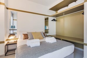 2 slaapkamers, een bureau, een strijkplank/strijkijzer, gratis wifi