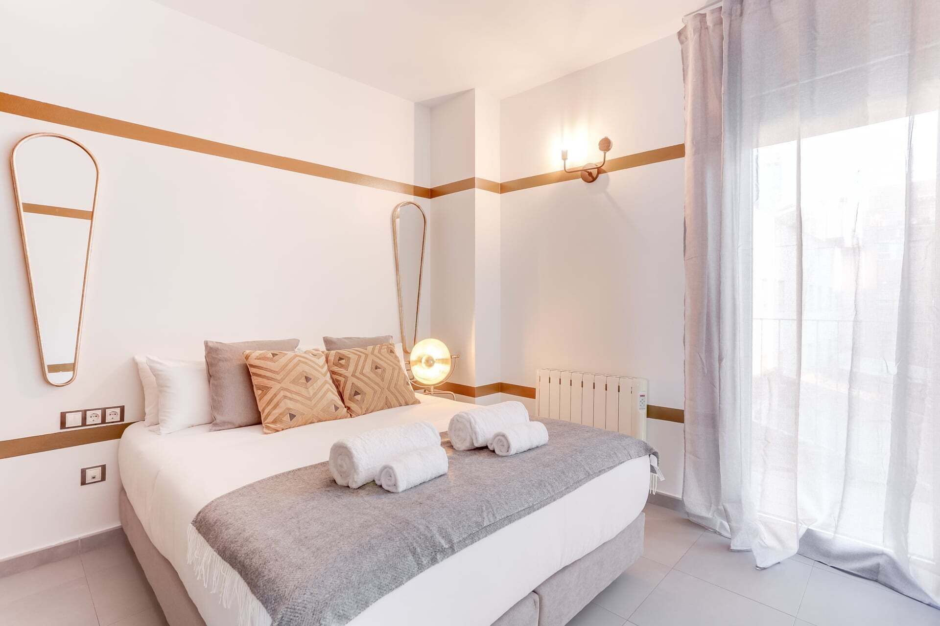 2 bedrooms, iron/ironing board, free WiFi, bed sheets