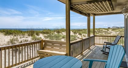 Salt Therapy OBX | Oceanfront | Dog Friendly, Hot Tub | Nags Head