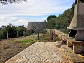 BBQ/picnic area