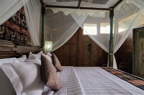 In-room safe, iron/ironing board, rollaway beds, free WiFi