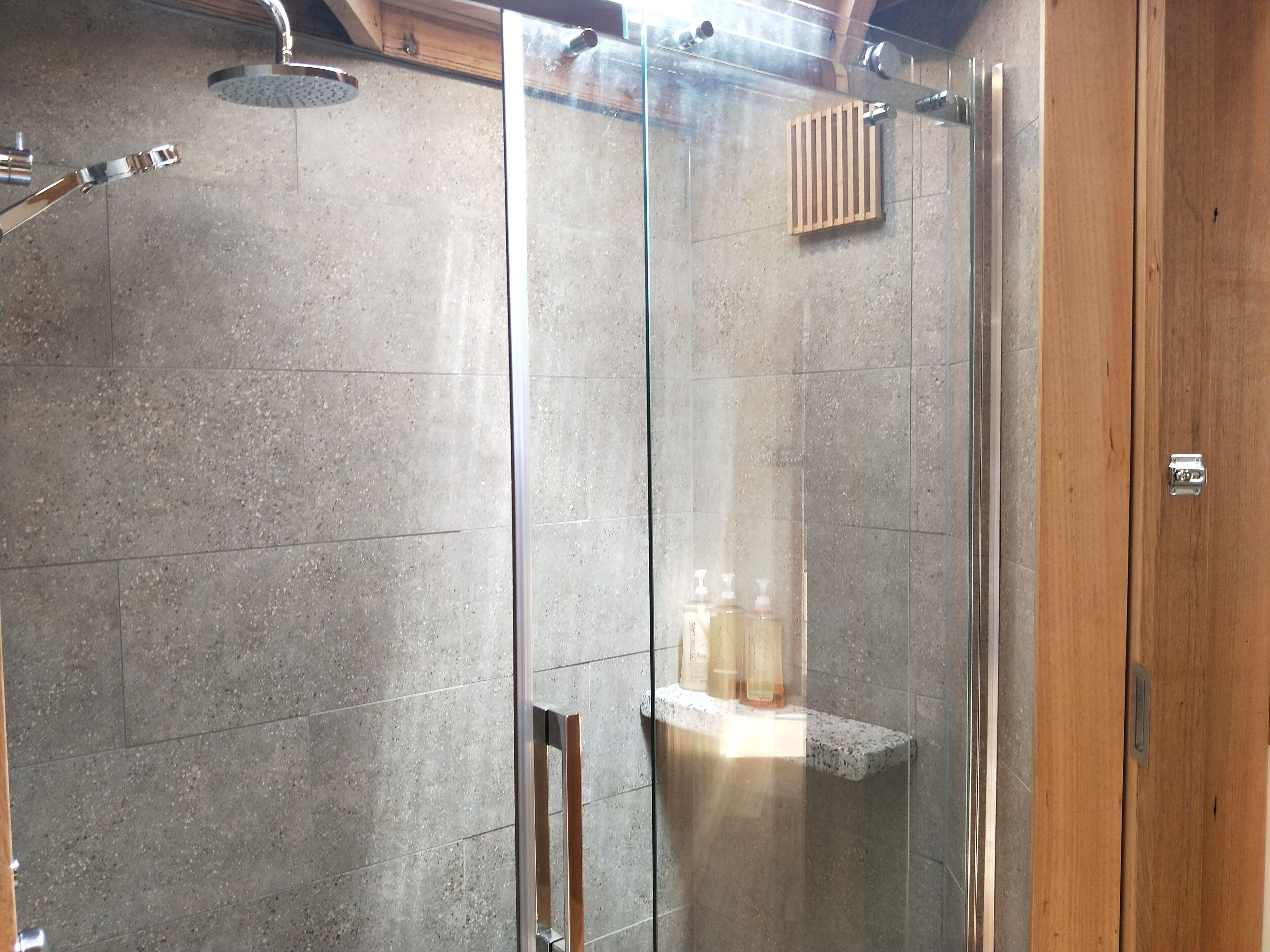 Derwent RiverApartment - Newly Listed! — image 10