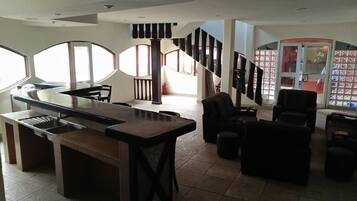 3 bars/lounges, poolside bar