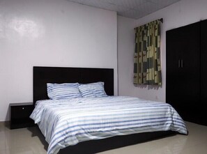 公寓, 4 間臥室, 非吸煙房 | 4 間臥室、獨特裝潢、布置獨特、熨斗/熨衣板