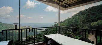 Hotel Bella Heights
