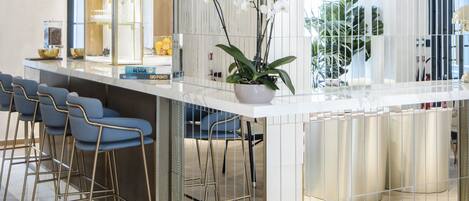 フロント