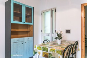 Apartment, 1 Schlafzimmer | Wohnbereich | Fernseher