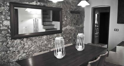 RURAL HOUSE CAN LLONGA RIUDARENES (GIRONA) IDEAL FOR FAMILIES AND GROUP